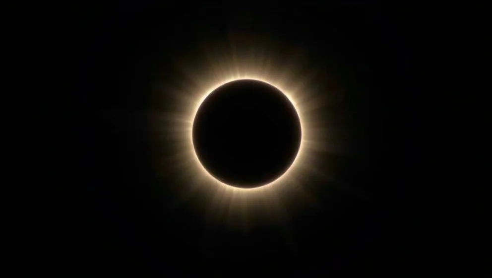 Hur ofta är det solförmörkelse